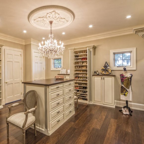 Meet your Posher, Raquel - Picture 2 of 4